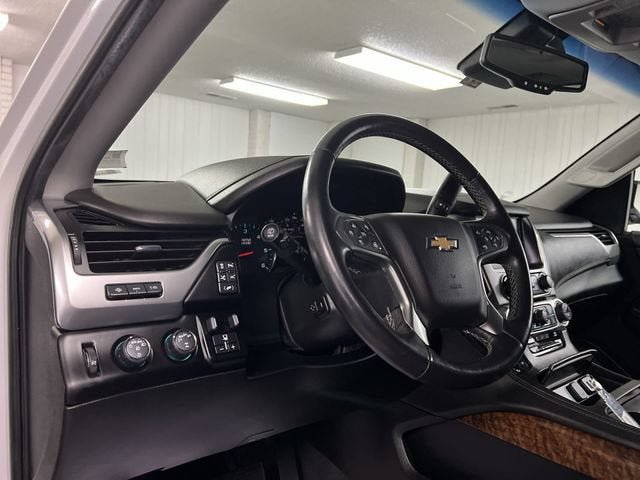 Used 2019 Chevrolet Suburban Premier w/ Premier Plus Edition AWD/4WD image 10