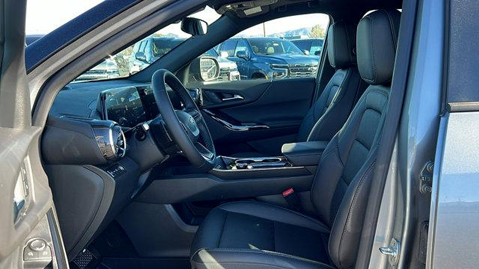 New 2026 Chevrolet Equinox LT w/ Convenience Package II image 30