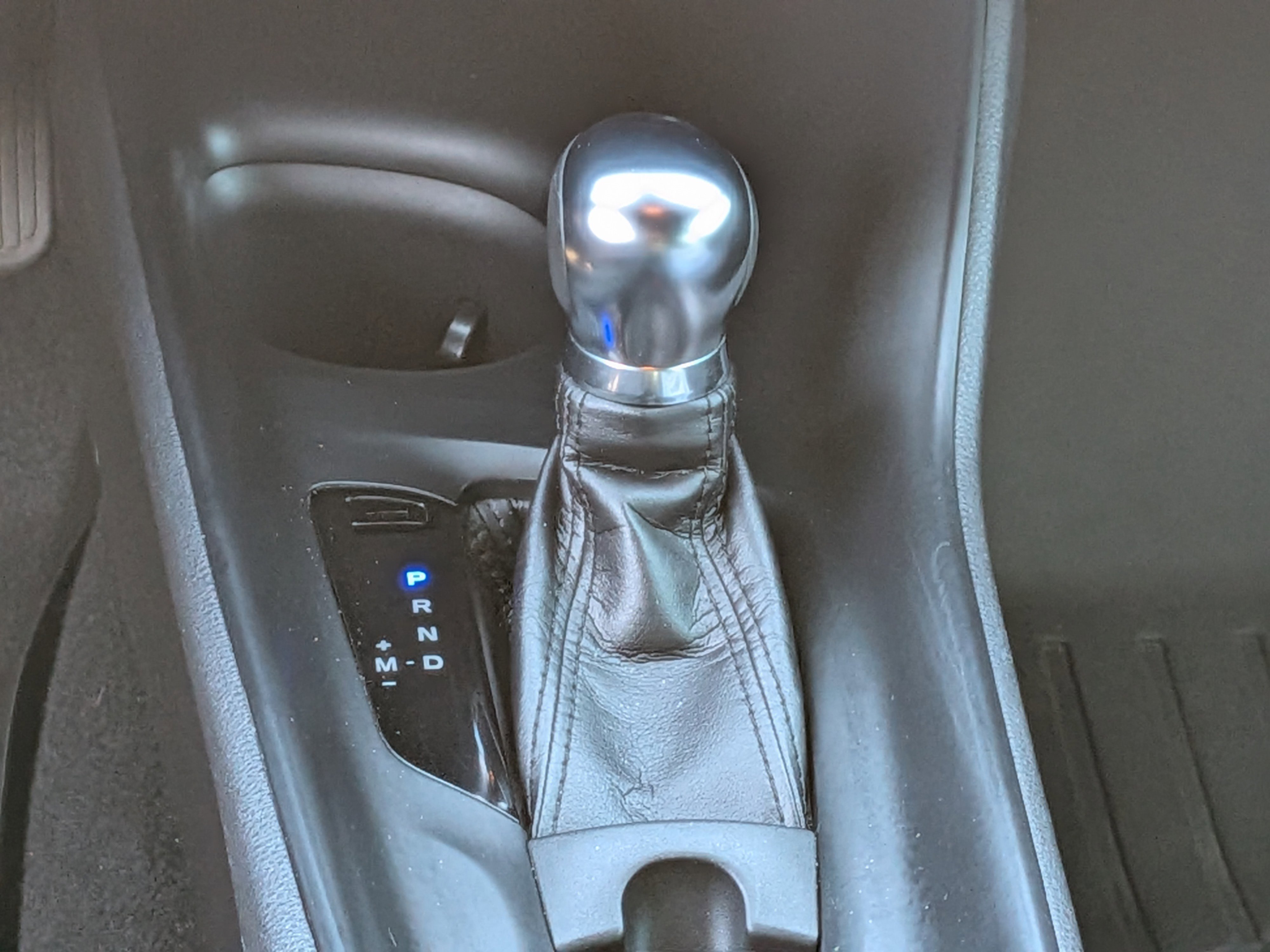 Used 2018 Toyota C-HR XLE image 18