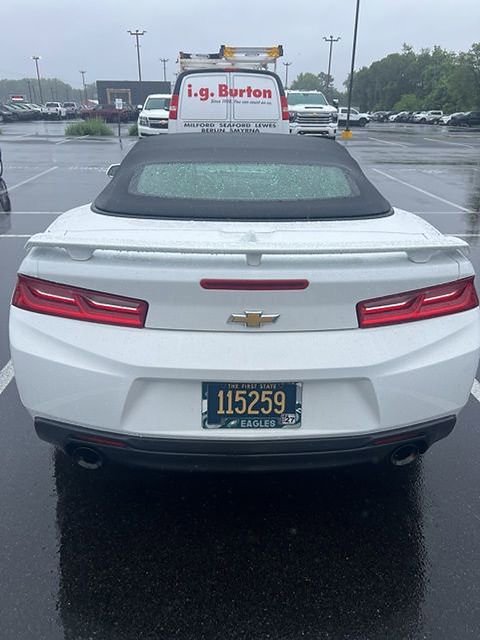 Used 2017 Chevrolet Camaro LT RWD image 8