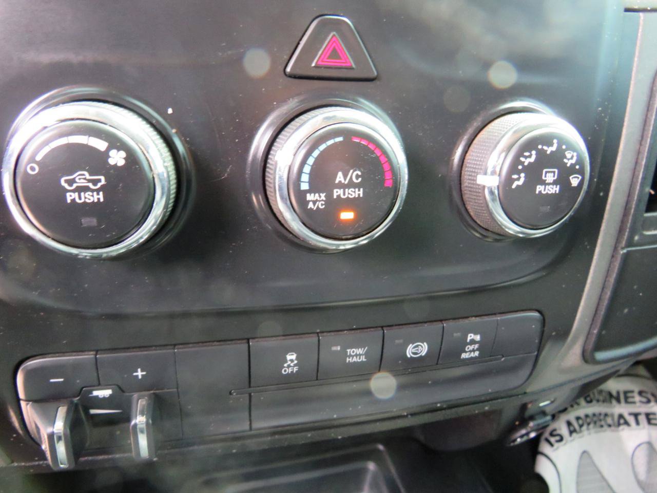 Used 2018 RAM 3500 Tradesman w/ Chrome Appearance Group AWD/4WD image 18