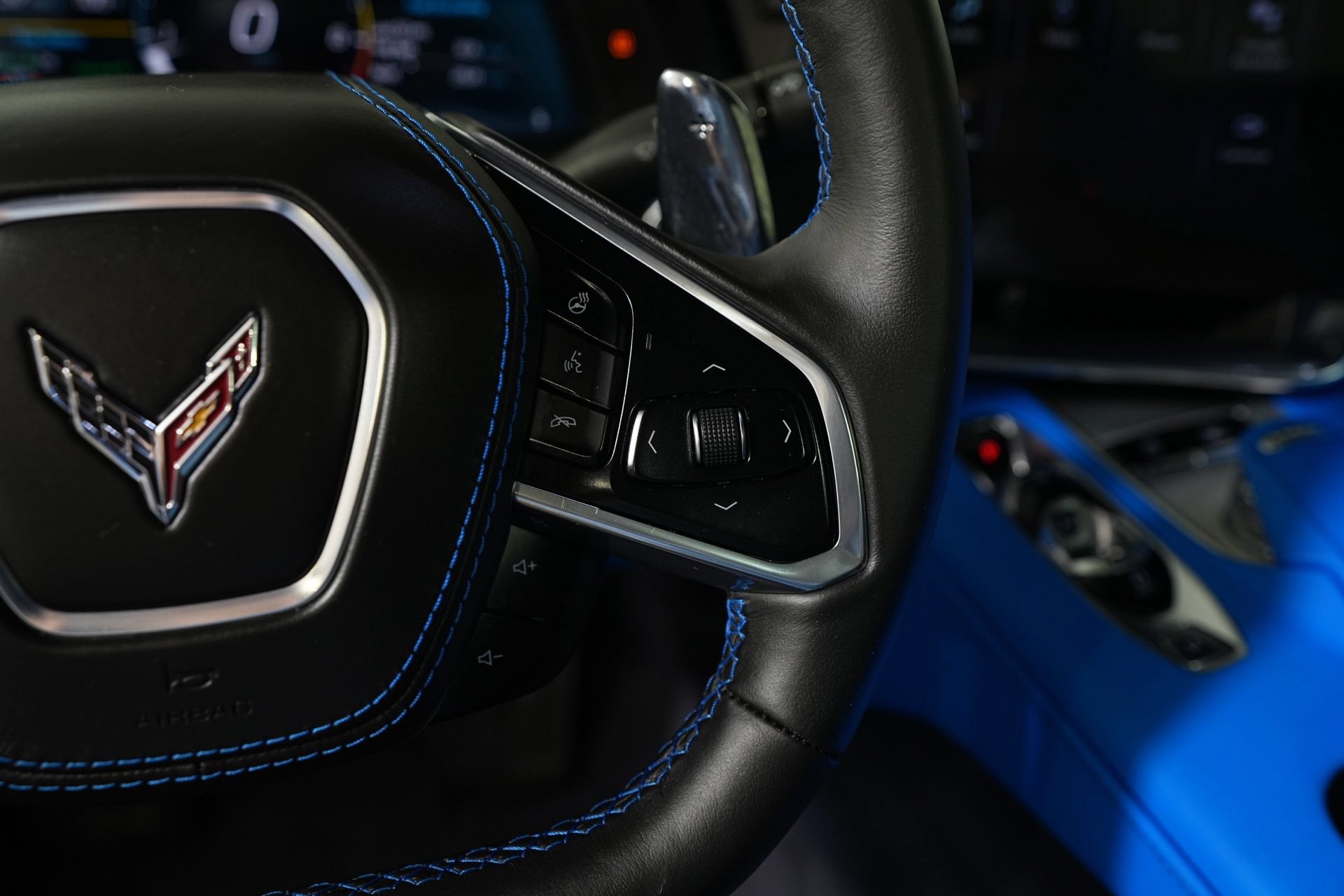 Used 2024 Chevrolet Corvette Stingray Premium Conv w/ Battery Protection Package RWD image 14