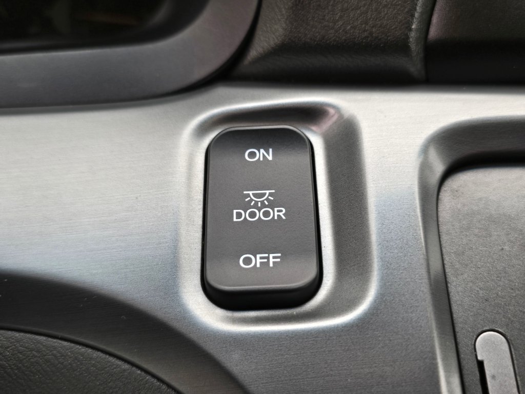 Used 2010 Honda Odyssey EX-L image 11