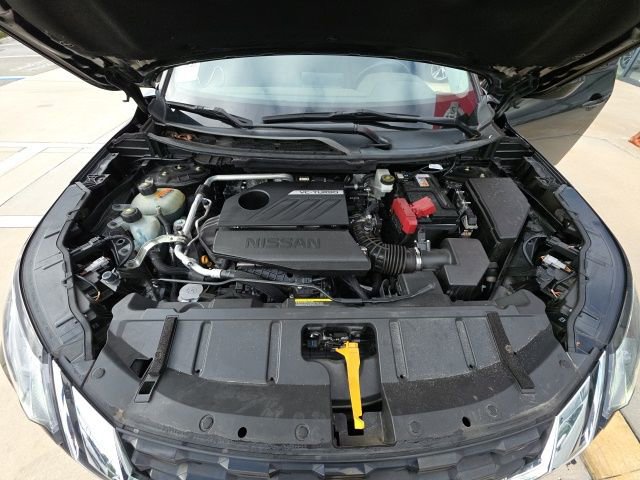 Used 2023 Nissan Rogue SV w/ SV Premium B Package image 29