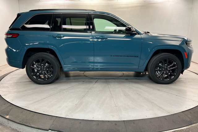 New 2026 Jeep Grand Cherokee Limited AWD/4WD image 6