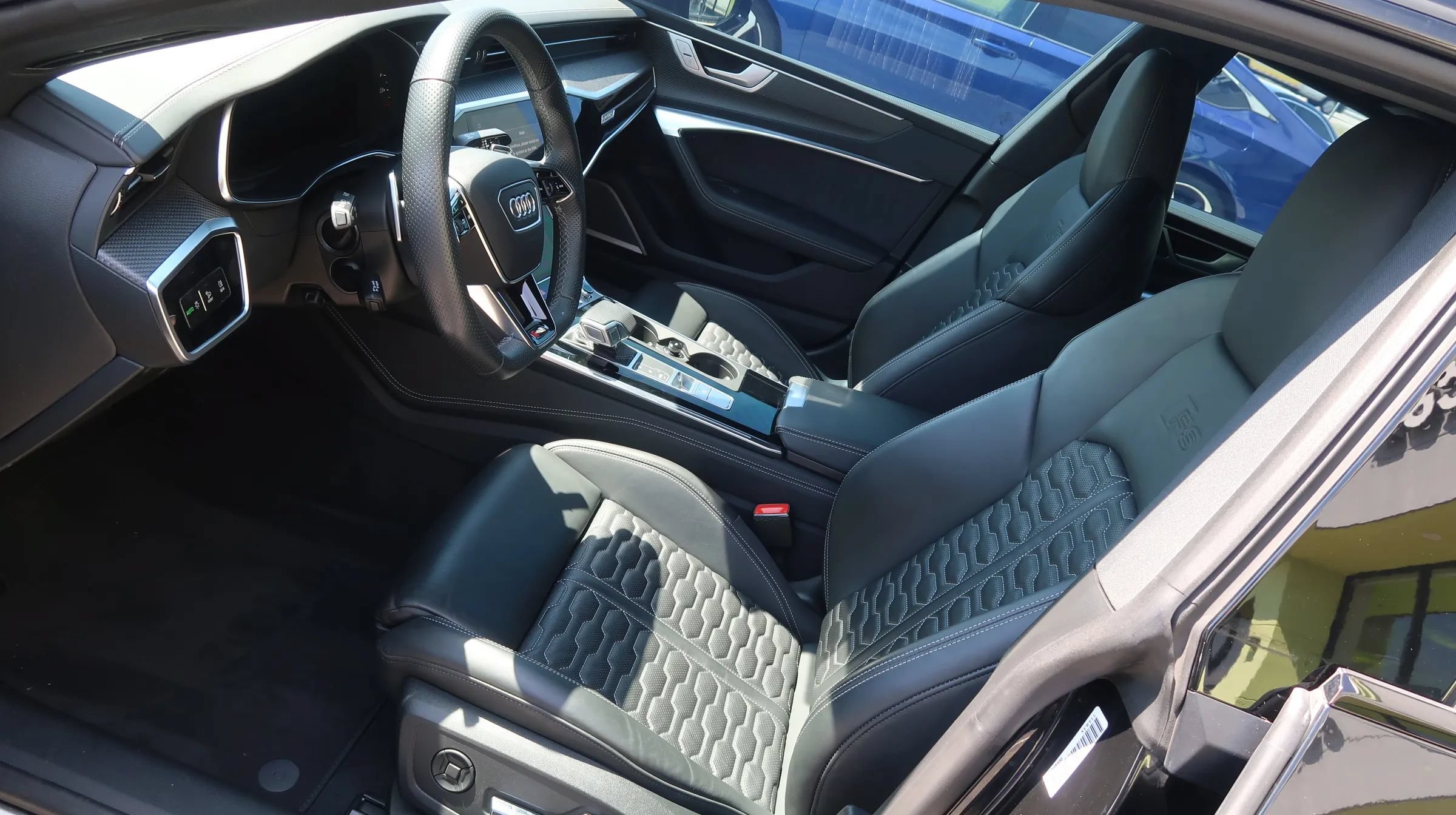 Used 2024 Audi RS 7 Performance w/ Matte Carbon Package AWD/4WD image 19