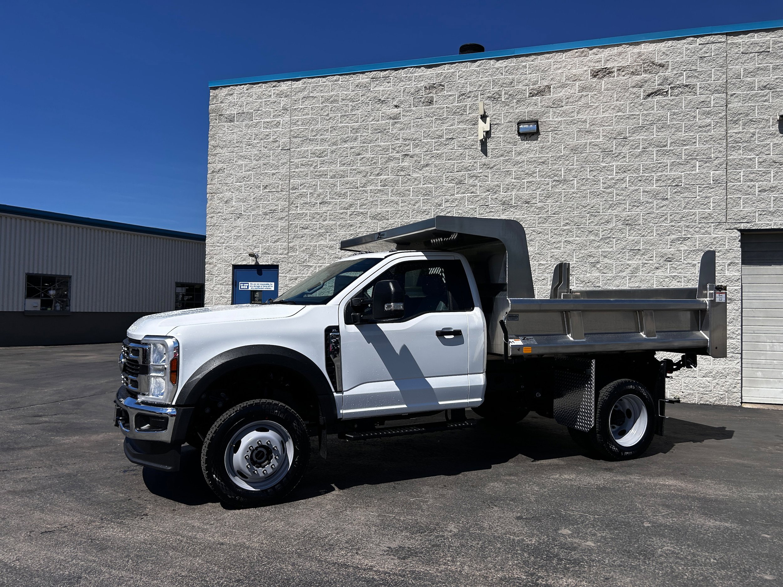 New 2026 Ford F450 XL w/ XL Chrome Package AWD/4WD image 4