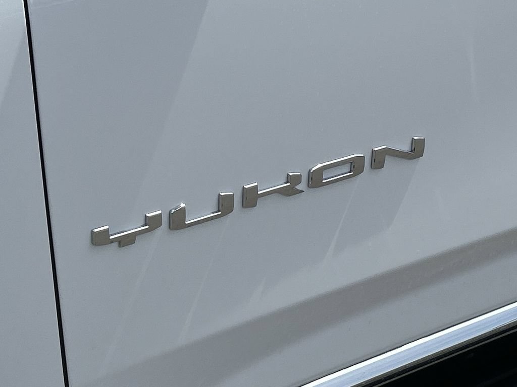 New 2026 GMC Yukon Elevation AWD/4WD image 32