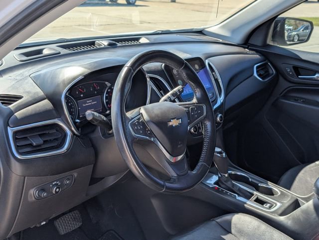 Used 2020 Chevrolet Equinox LT w/ Sport Edition FWD image 12