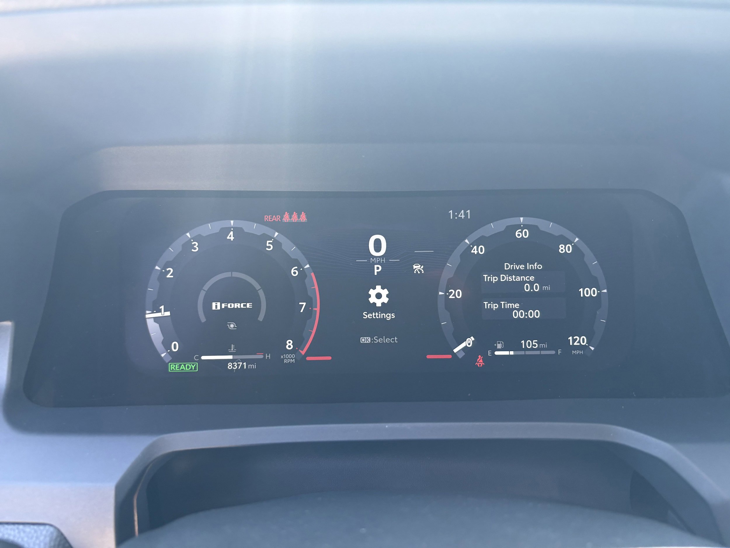 Used 2025 Toyota Tacoma TRD Sport AWD/4WD image 4