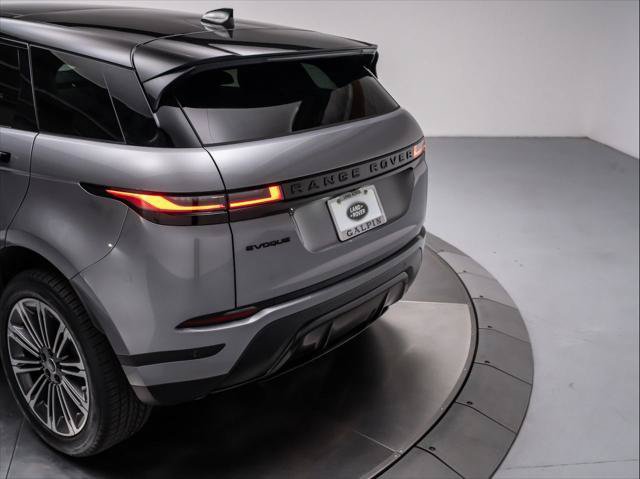 Used 2026 Land Rover Range Rover Evoque S AWD/4WD image 31