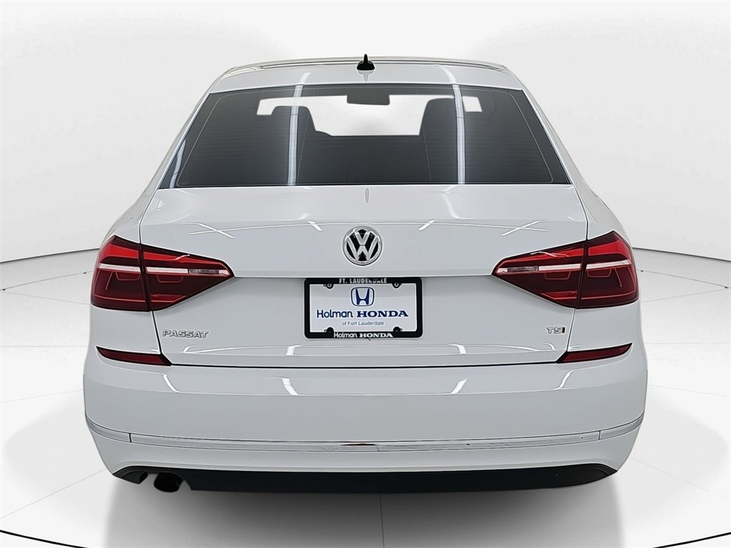 Used 2019 Volkswagen Passat 2.0T Wolfsburg w/ Wheels & Sunroof Package image 7