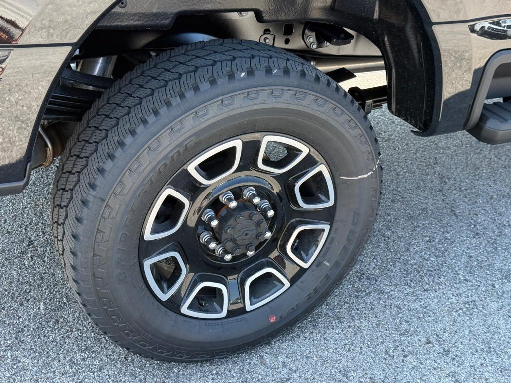 New 2026 Ford F350 Platinum AWD/4WD image 4