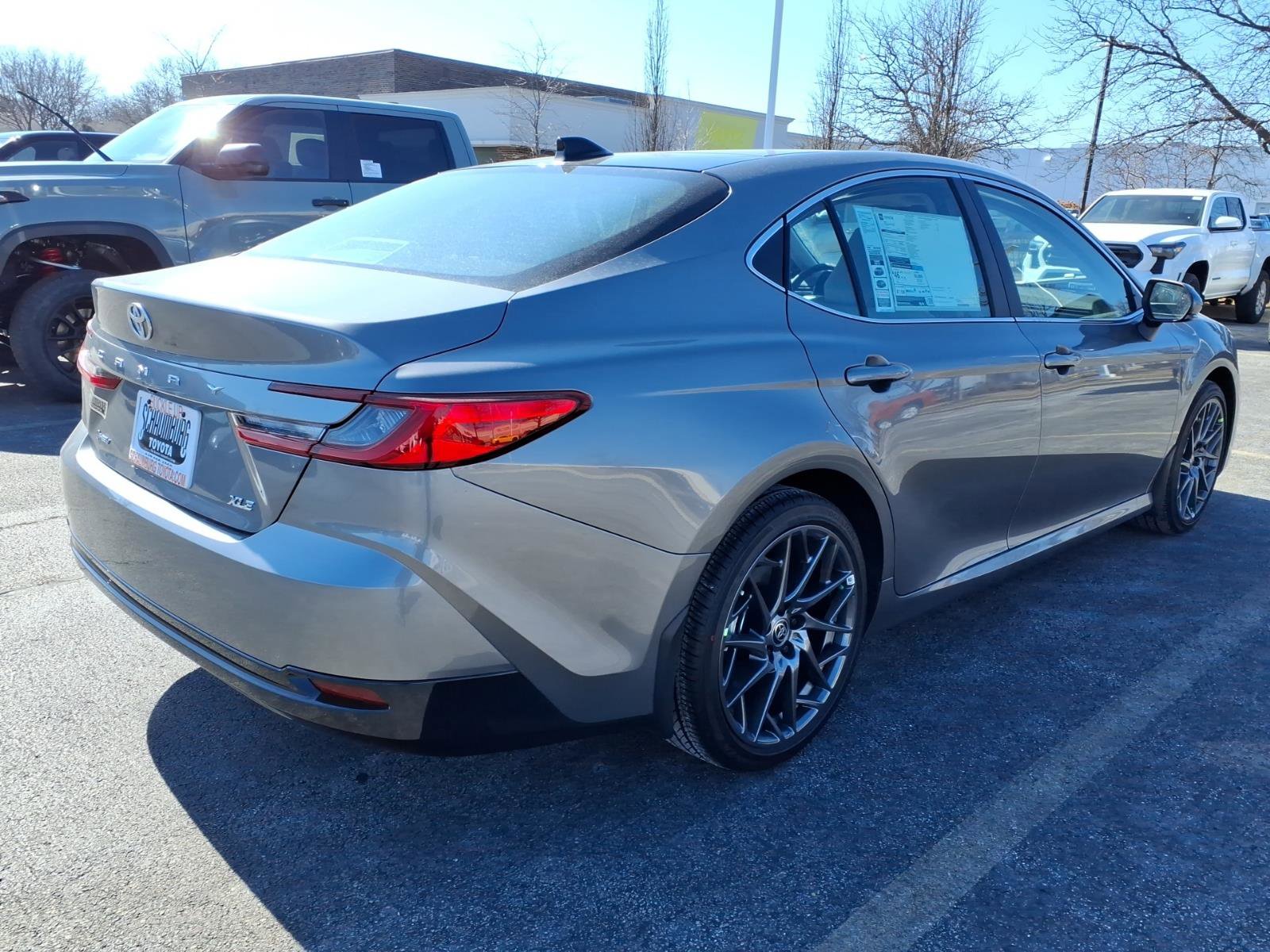 Used 2026 Toyota Camry XLE image 7