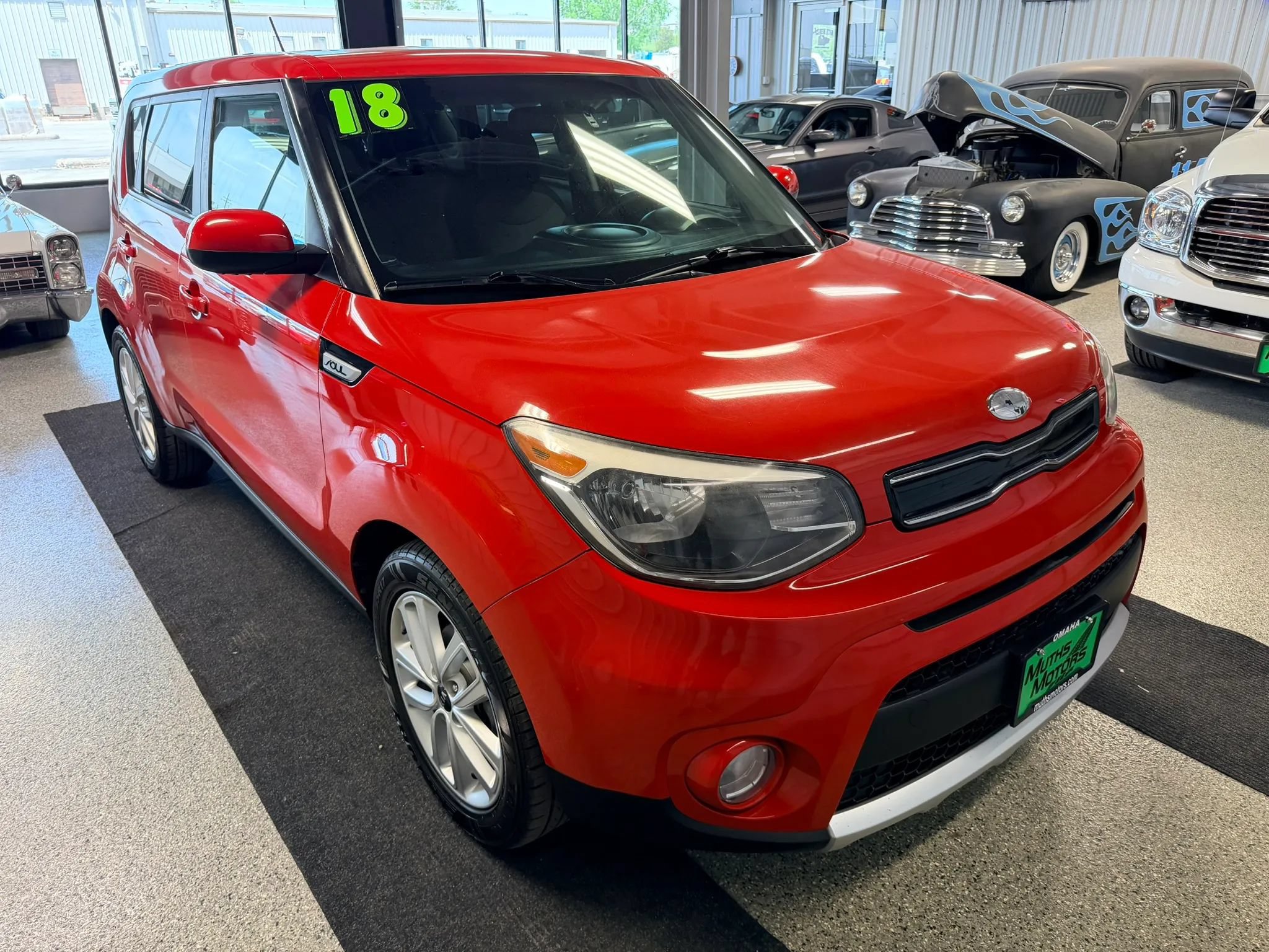 Used 2018 Kia Soul + FWD image 2