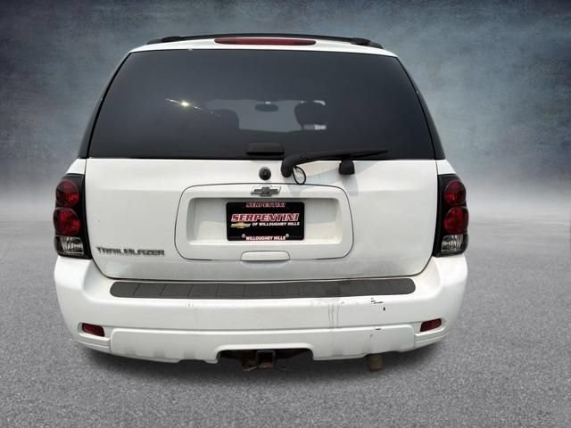 Used 2008 Chevrolet TrailBlazer LT w/ Sun And Sound Package AWD/4WD image 8