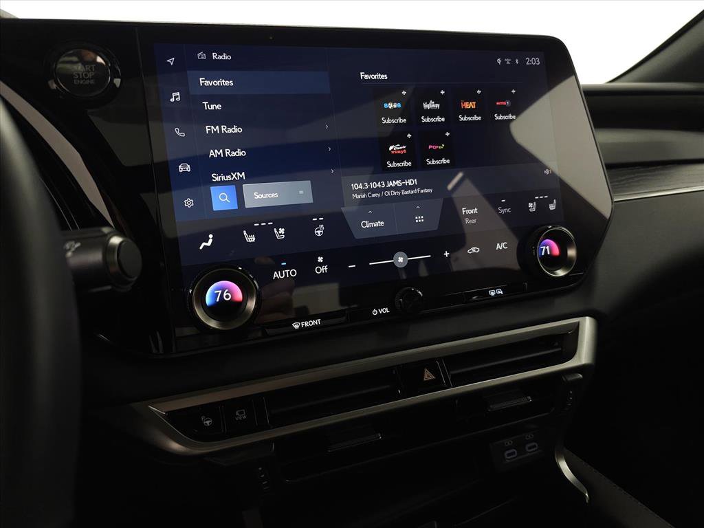 Used 2024 Lexus RX 350 w/ Luxury Package image 28