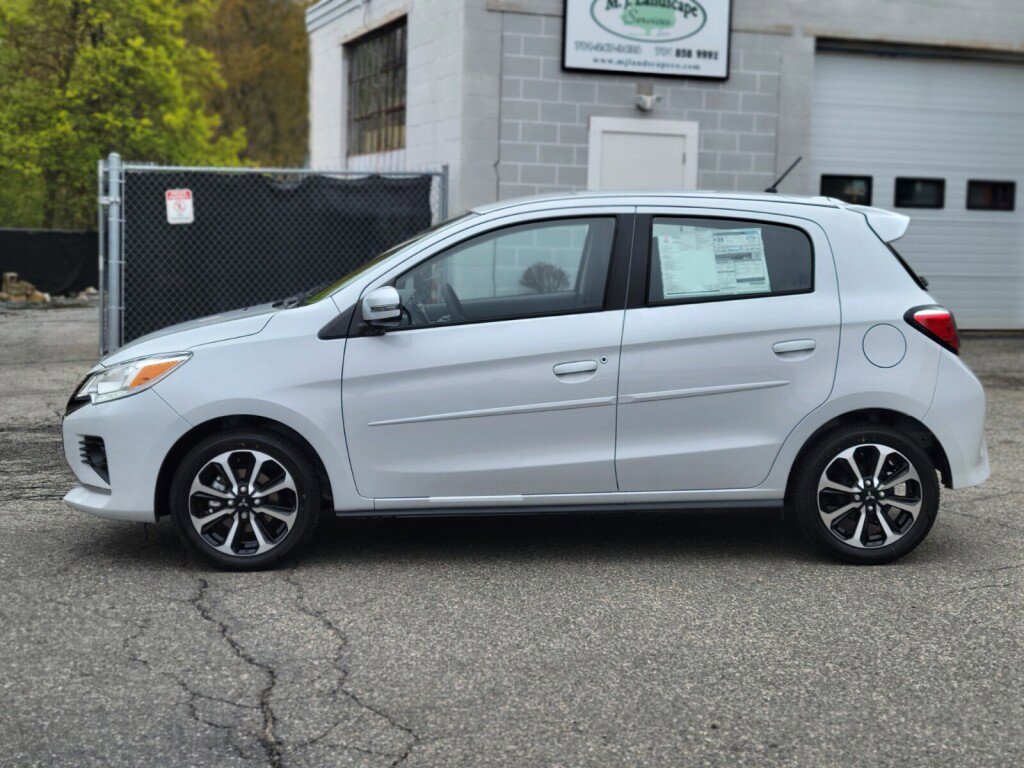 New 2024 Mitsubishi Mirage SE image 2