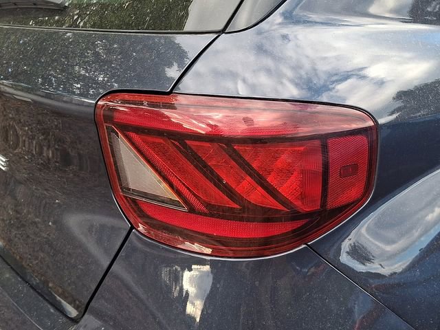Used 2023 Hyundai Venue Limited image 7