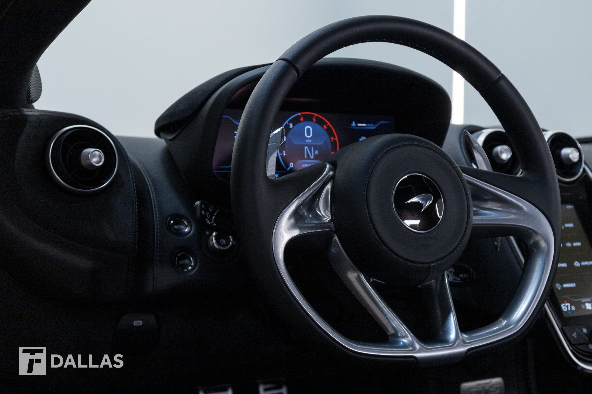 Used 2025 McLaren GTS RWD image 29