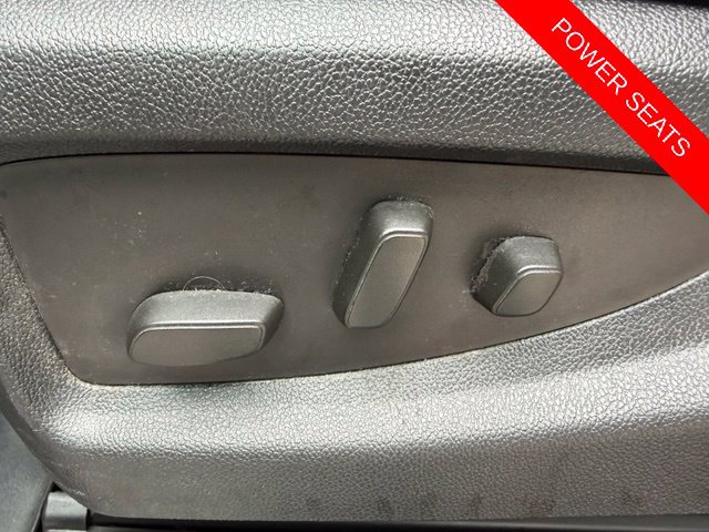 Used 2015 GMC Sierra 3500 Denali w/ Duramax Plus Package AWD/4WD image 30