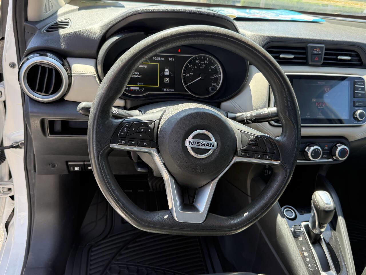 Used 2020 Nissan Versa SV image 10