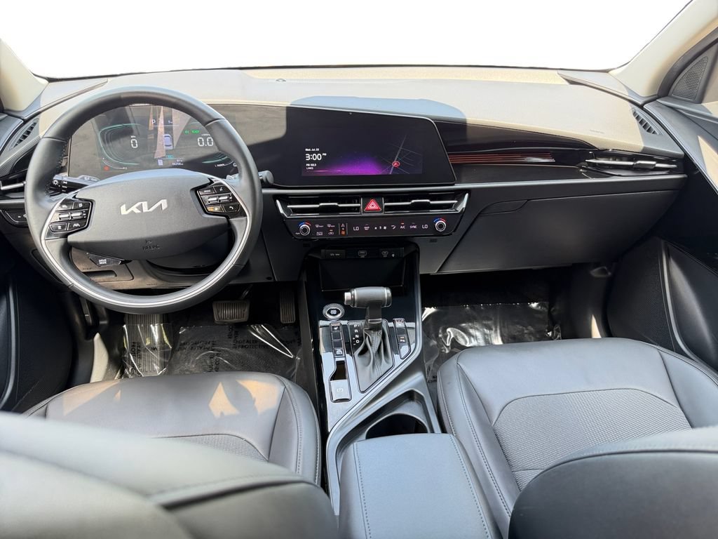 Certified 2023 Kia Niro EX FWD image 13
