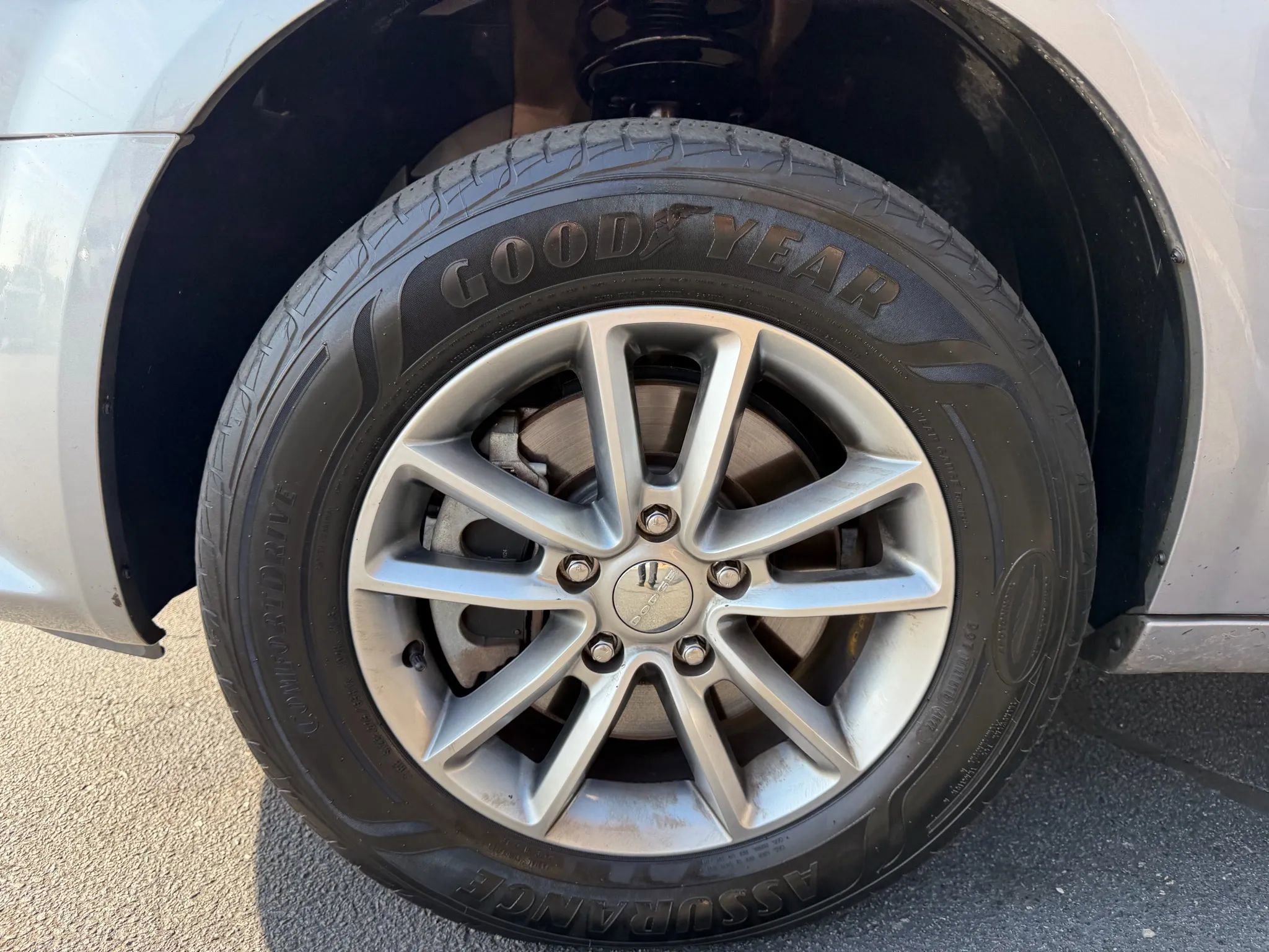 Used 2016 Dodge Grand Caravan SE image 28