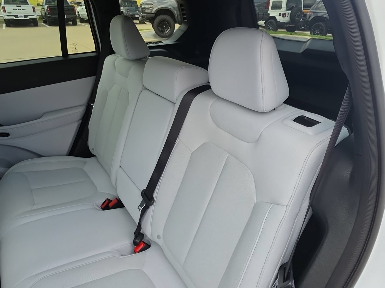 New 2026 Jeep Cherokee Laredo AWD/4WD image 18
