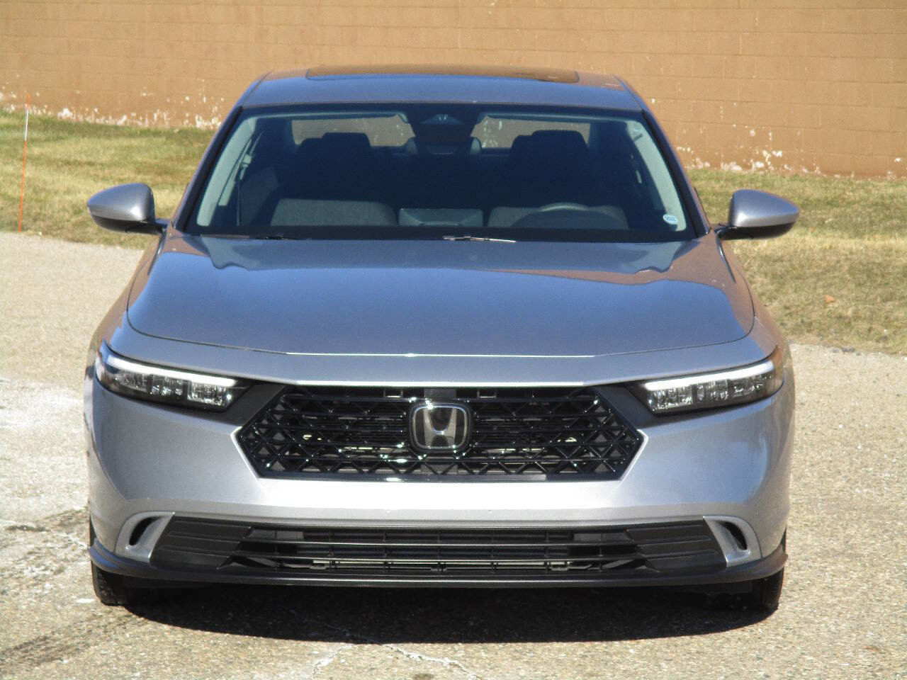 Used 2023 Honda Accord EX image 11