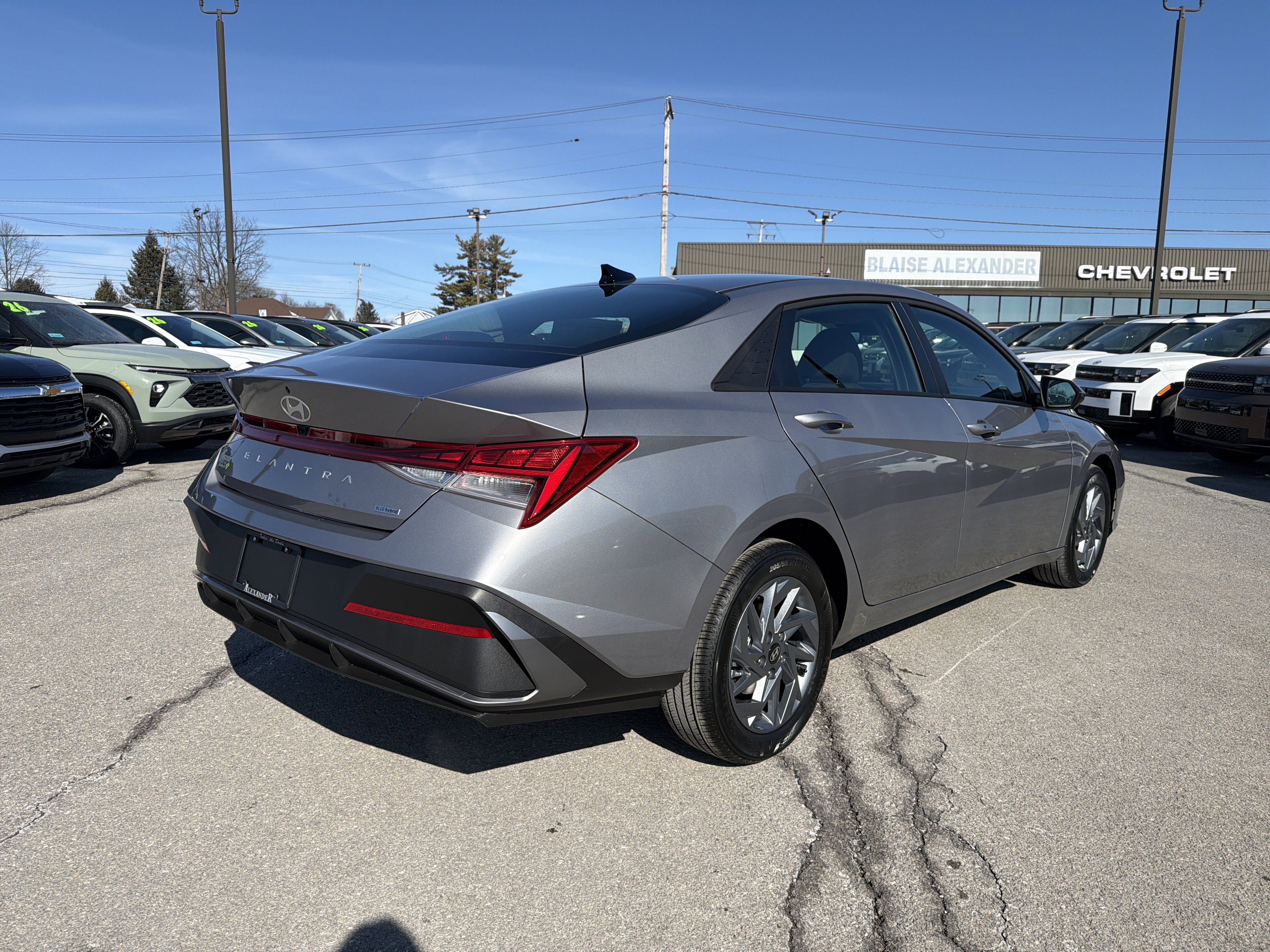 New 2026 Hyundai Elantra Blue image 3