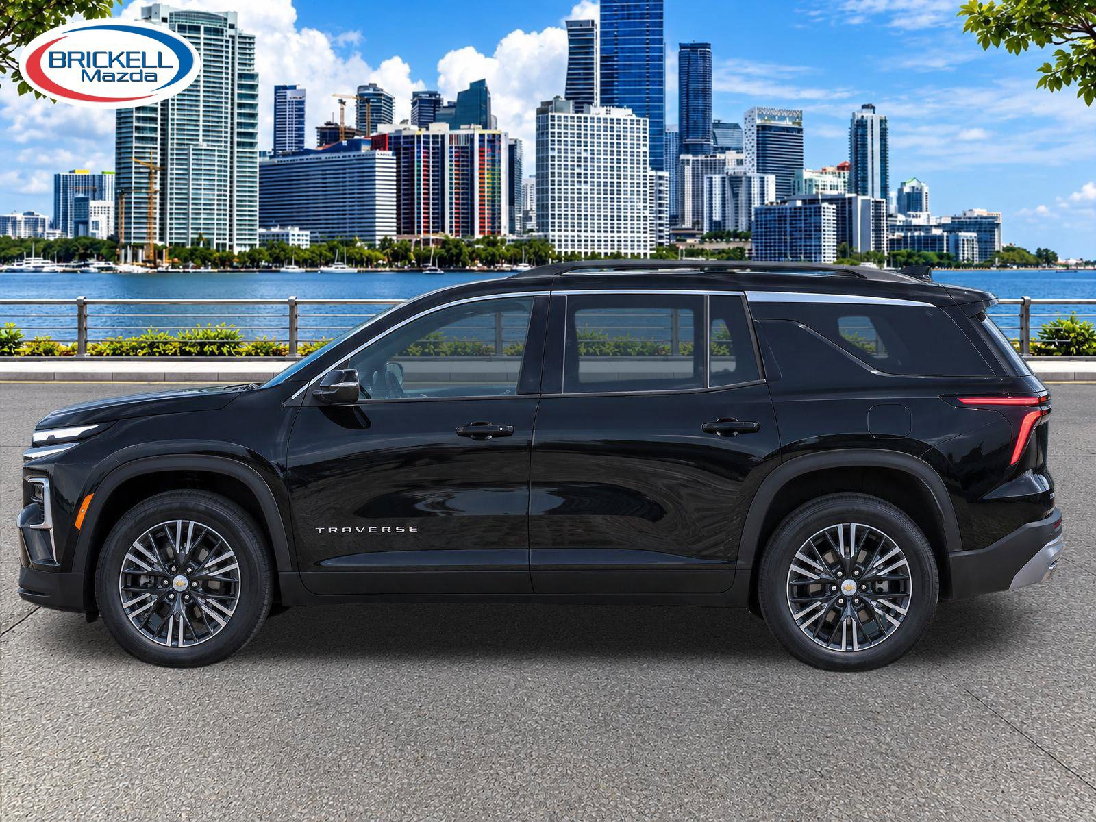 Used 2025 Chevrolet Traverse LT FWD image 6