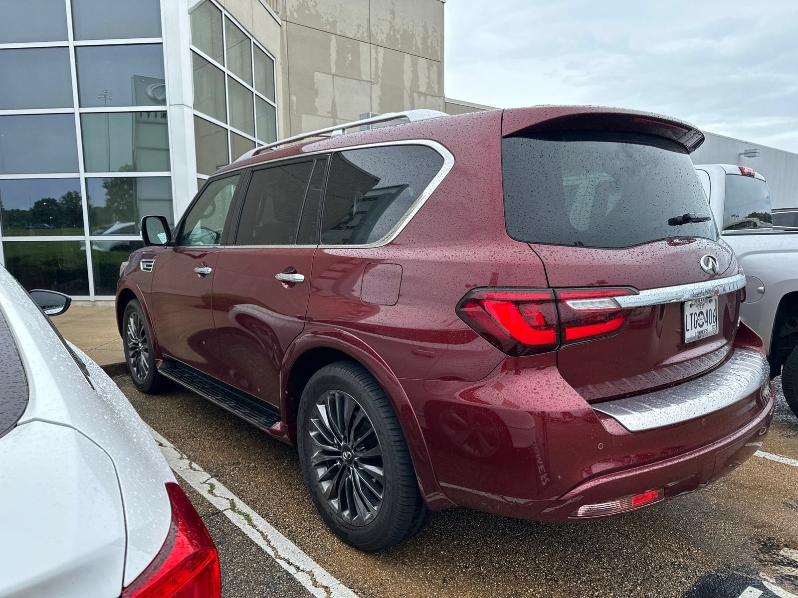 Certified 2022 INFINITI QX80 Sensory w/ Cargo Package RWD image 5