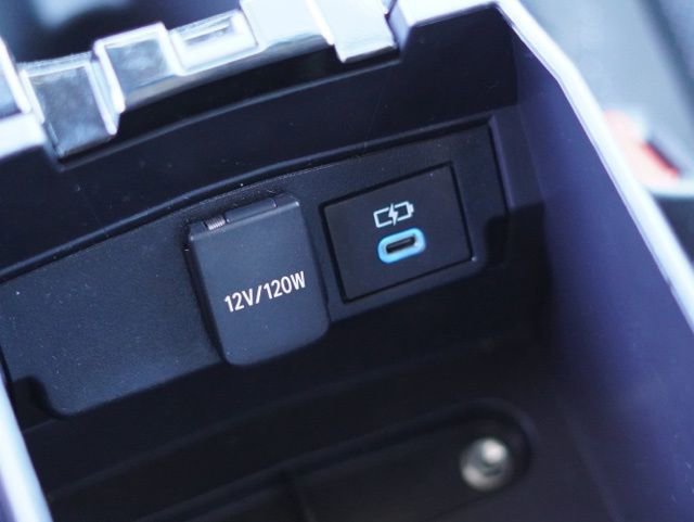 Used 2022 Toyota Corolla SE w/ SE Premium Package image 31