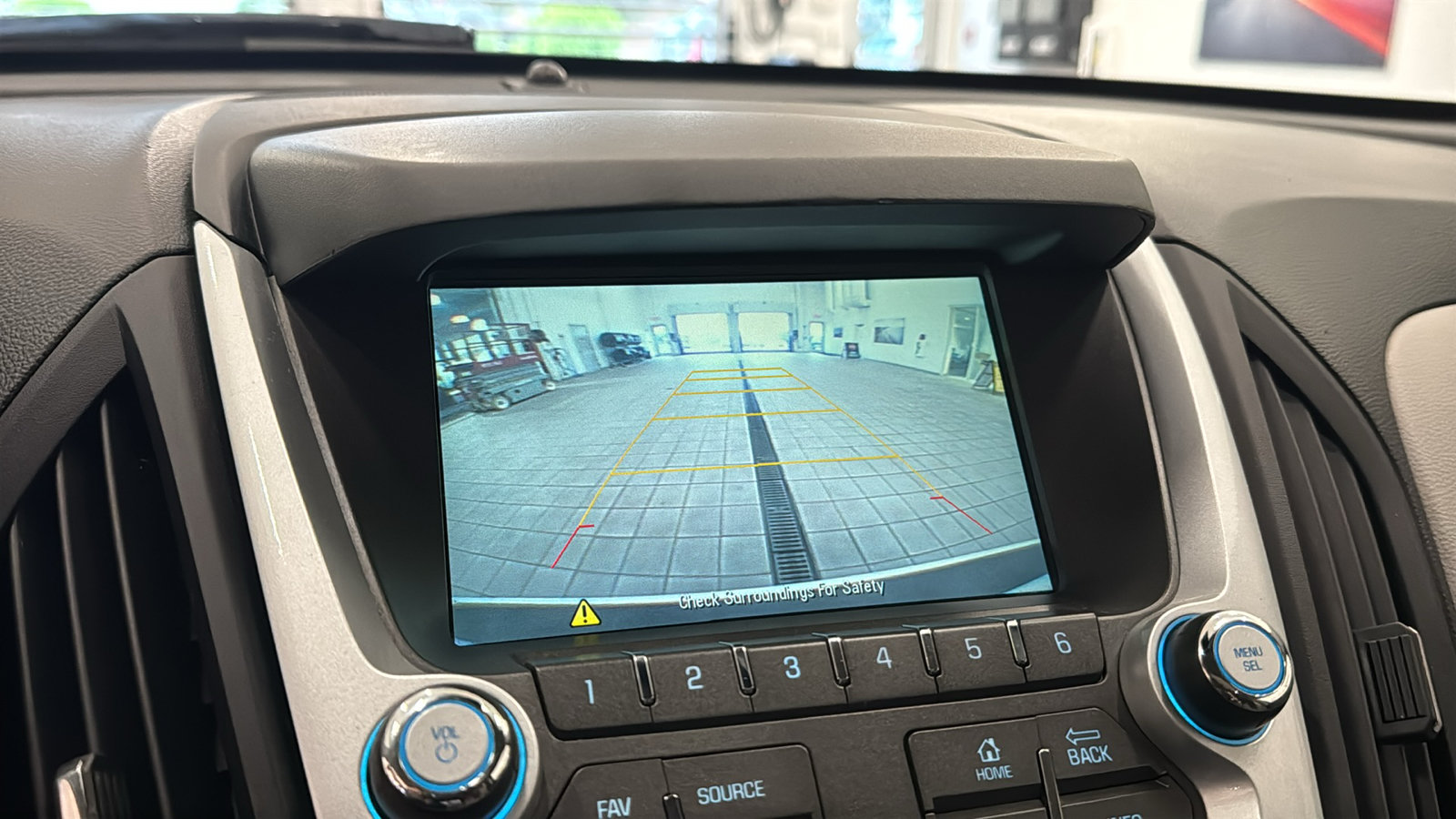 Used 2015 Chevrolet Equinox LT w/ Power Convenience Package FWD image 17