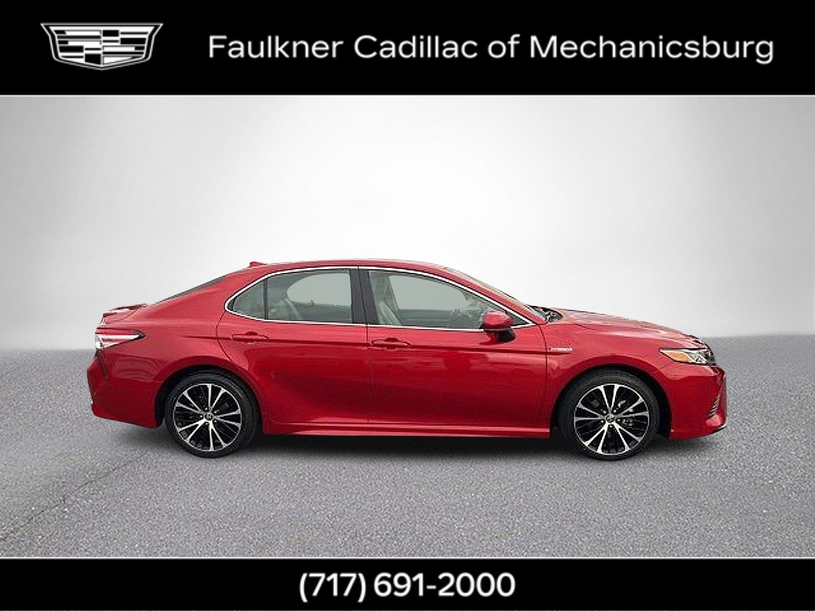 Used 2020 Toyota Camry SE image 3