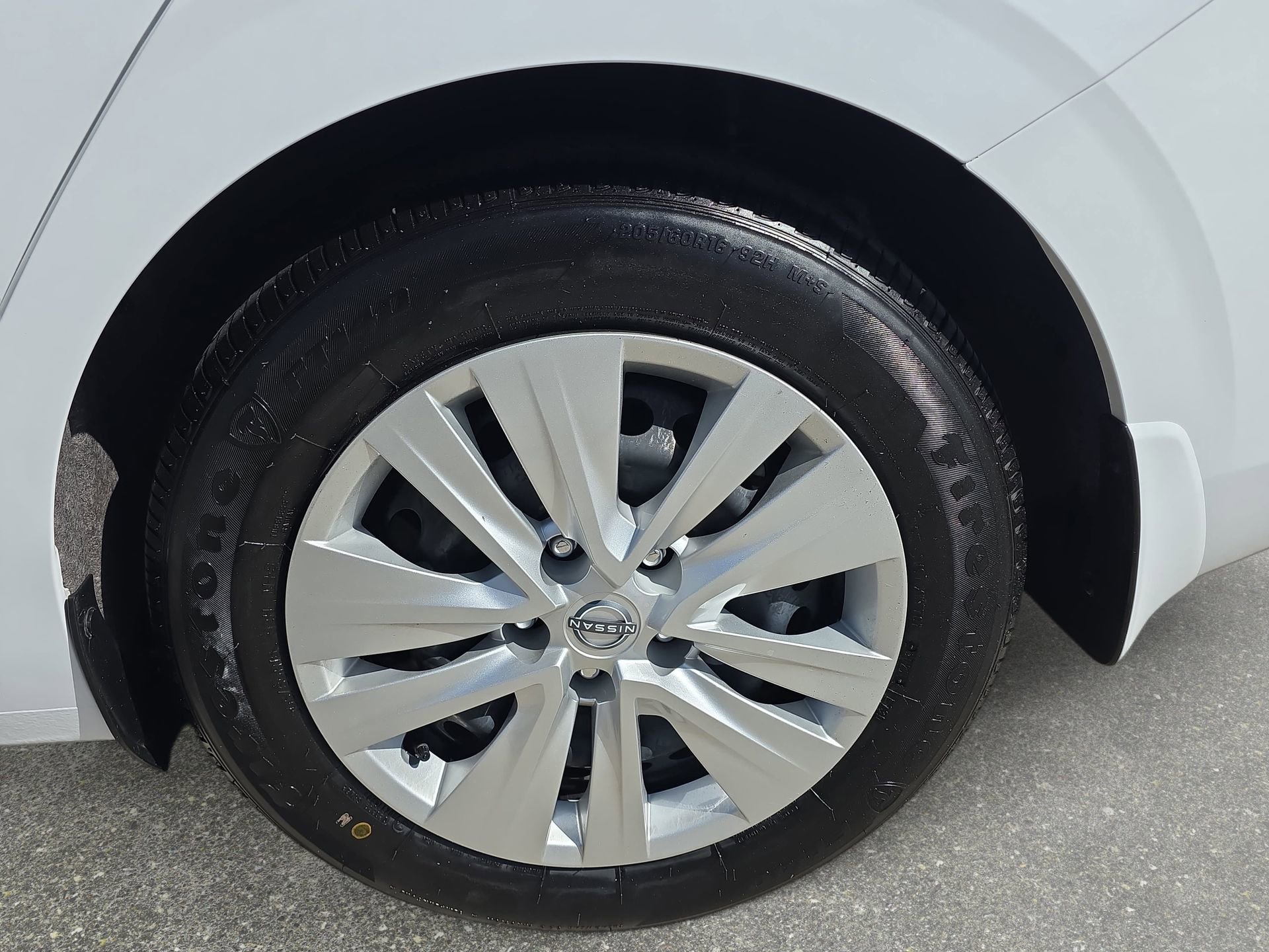 Certified 2025 Nissan Sentra S image 31