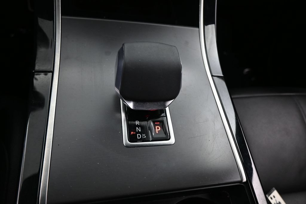 Used 2025 Land Rover Range Rover Velar Dynamic SE AWD/4WD image 28