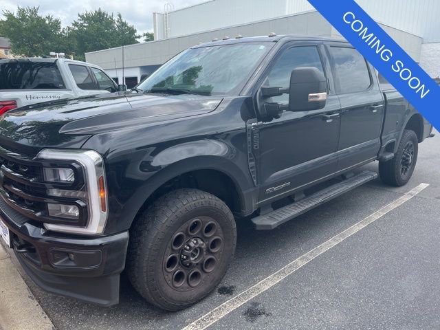Used 2024 Ford F250 XLT w/ Black Appearance Package AWD/4WD video 1