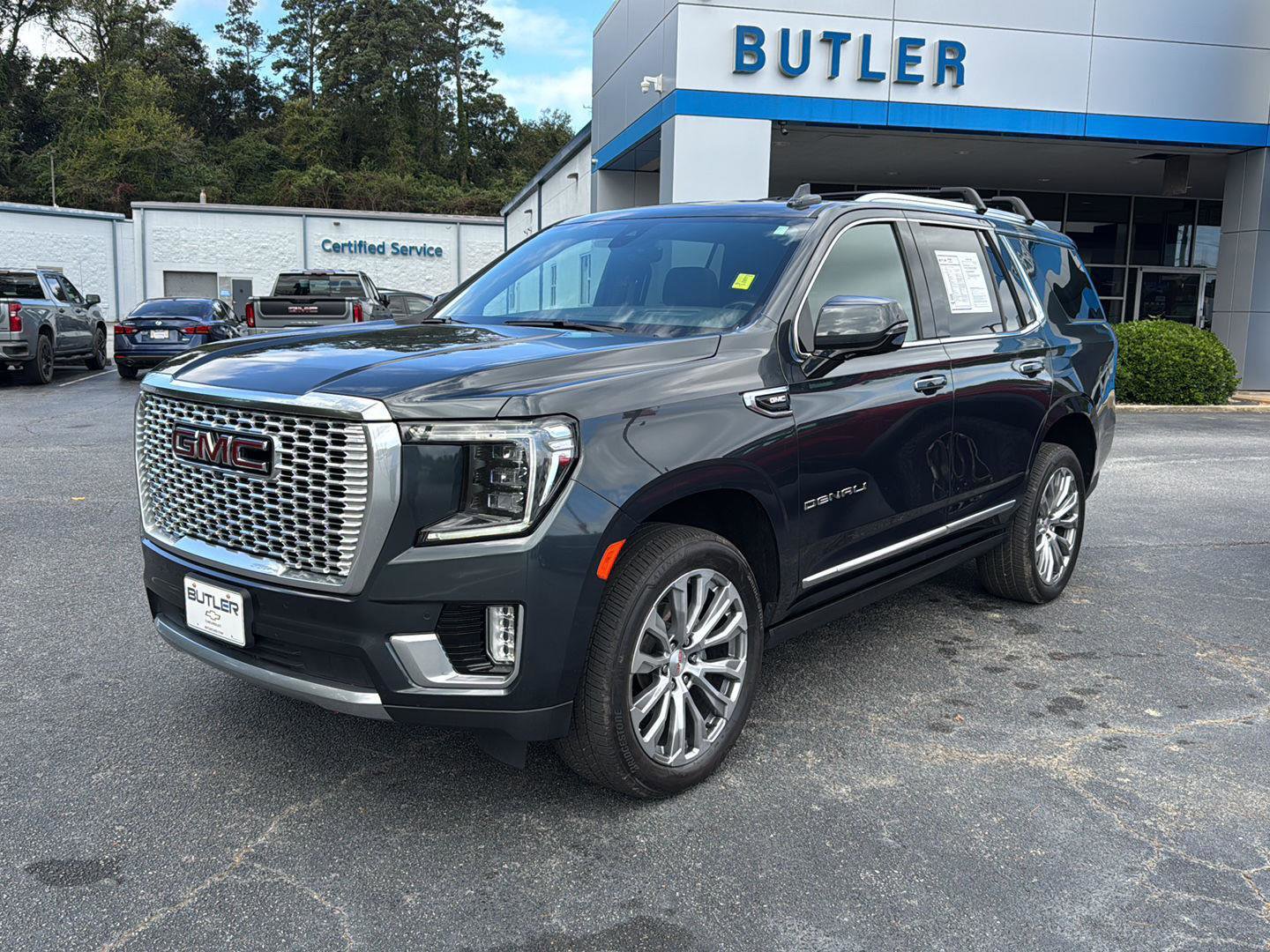 Used 2021 GMC Yukon Denali w/ Denali Premium Package