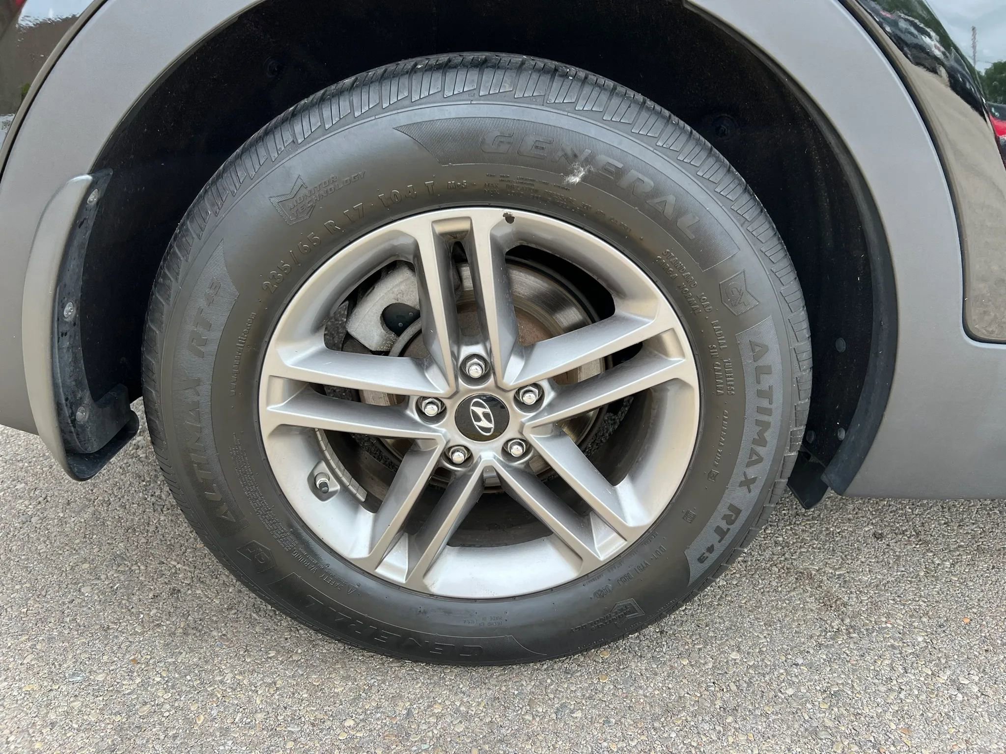 Used 2017 Hyundai Santa Fe Sport AWD/4WD image 11