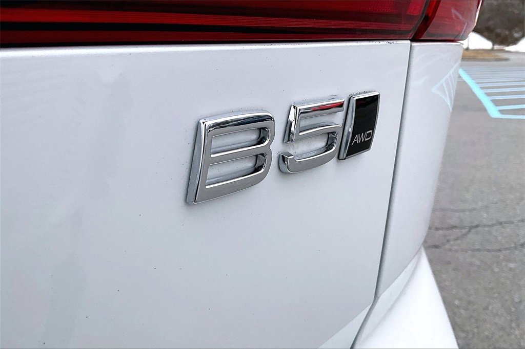 Used 2023 Volvo XC60 B5 Ultimate image 24
