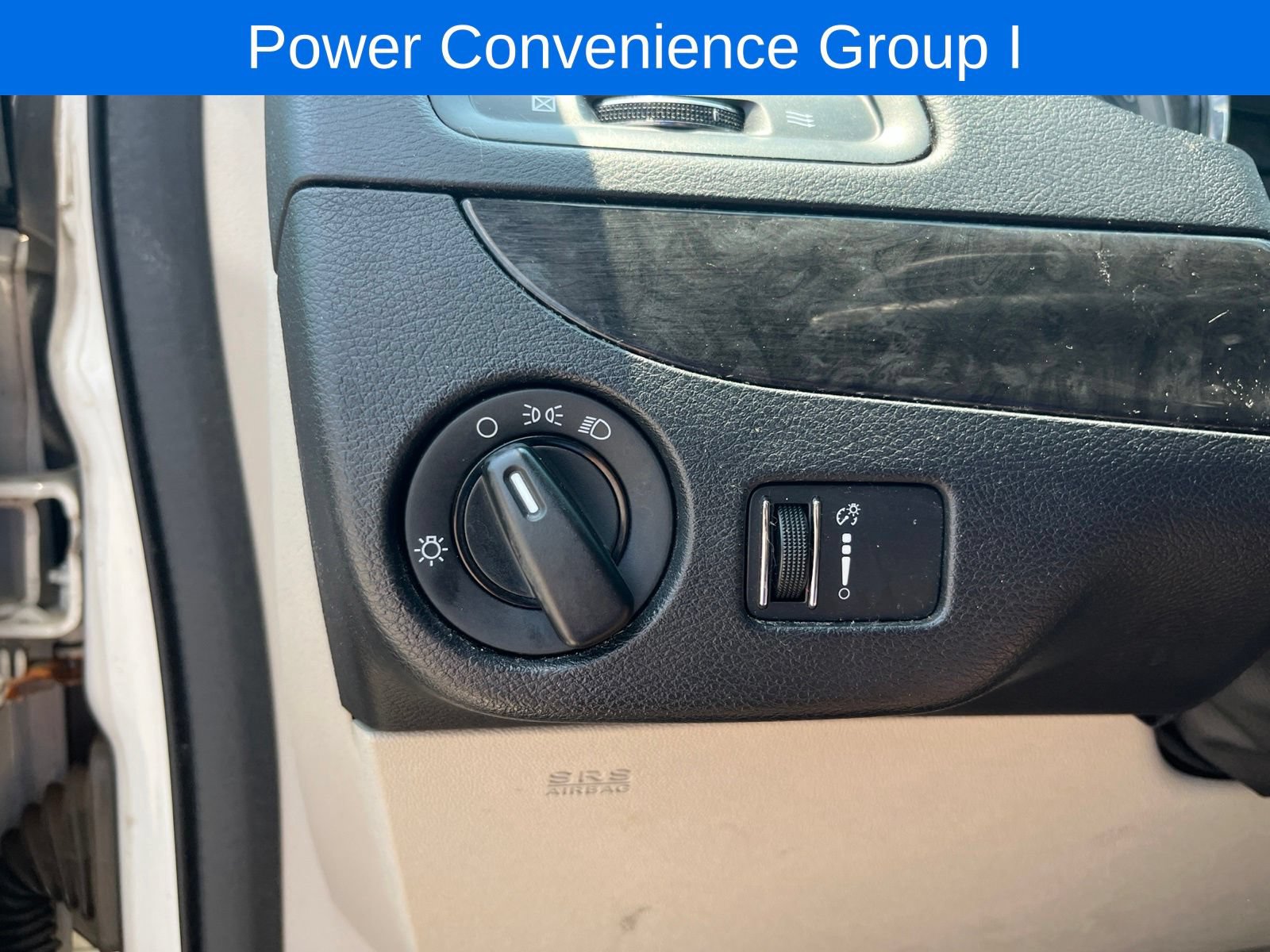 Used 2012 Dodge Grand Caravan SXT w/ Entertainment Group 1 FWD image 5