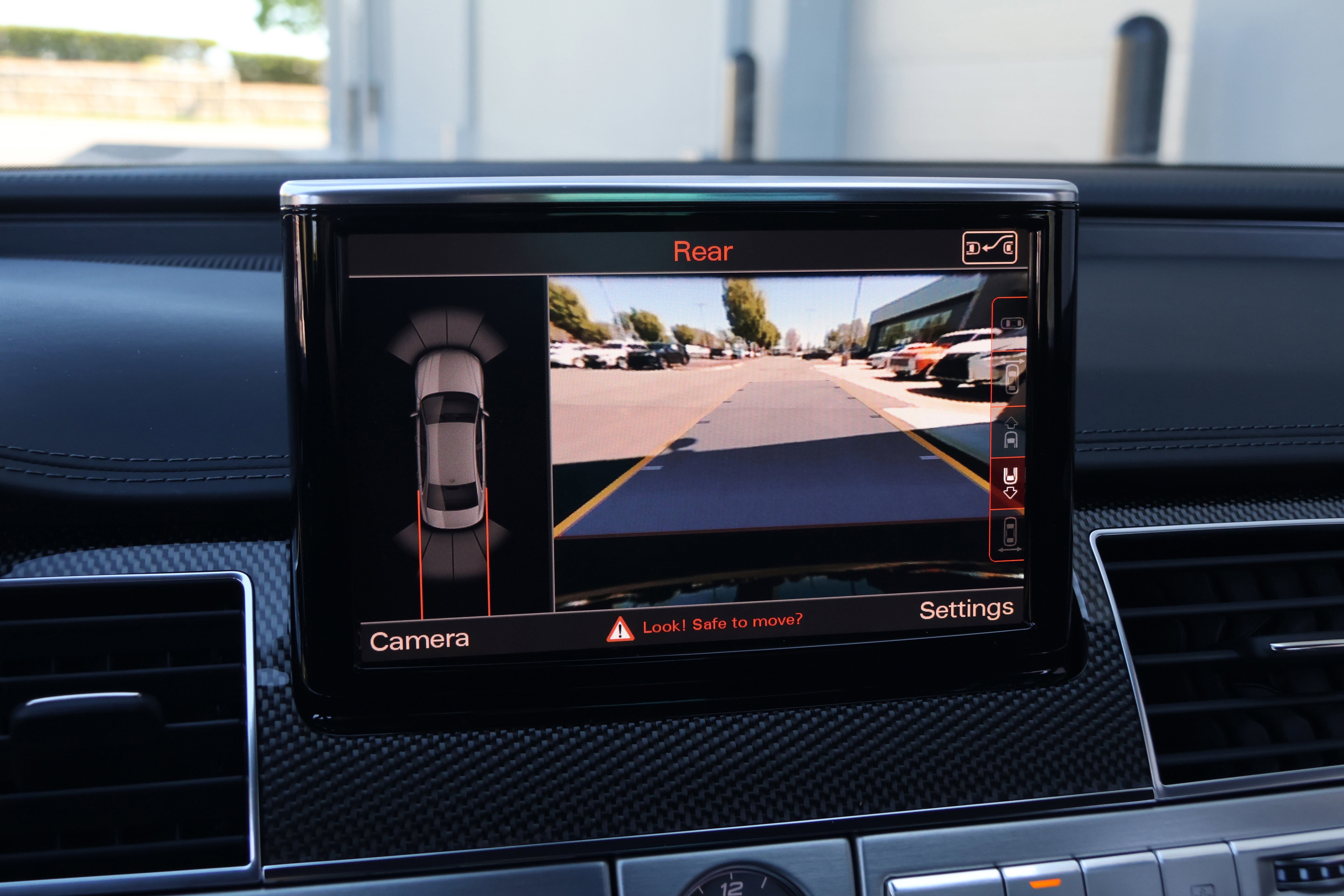 Used 2016 Audi S8 image 25