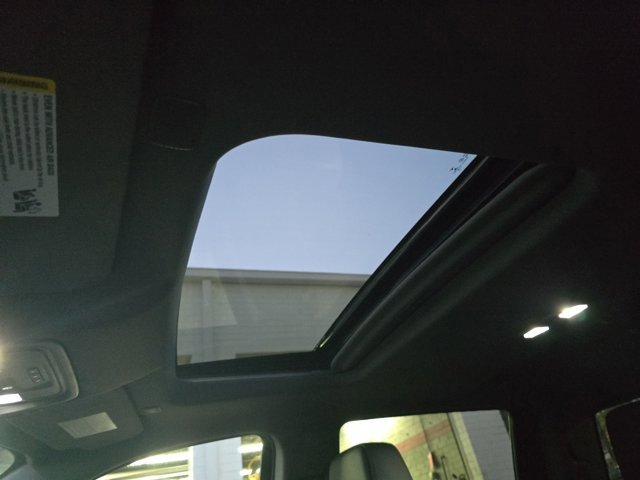 Used 2022 GMC Sierra 1500 SLT w/ SLT Premium Plus Package image 29