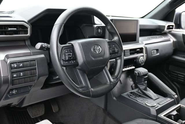 Used 2025 Toyota Tacoma SR5 RWD image 15