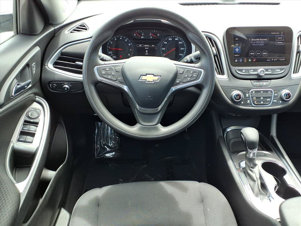 Used 2022 Chevrolet Malibu LT FWD image 3