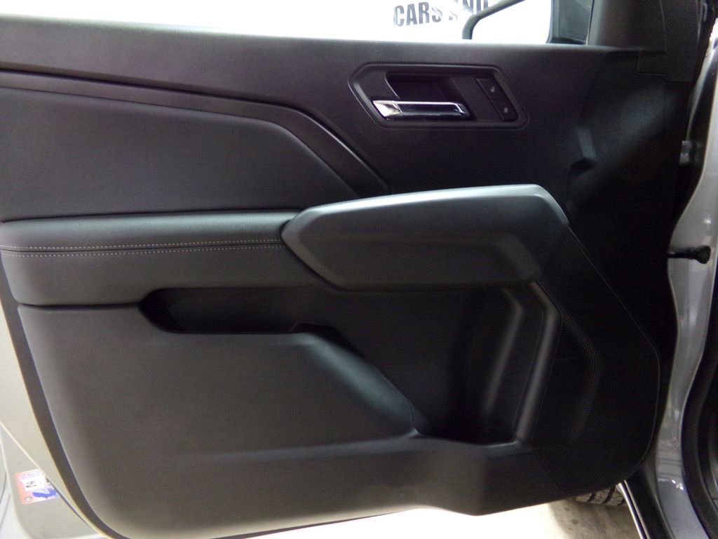 New 2025 Chevrolet Colorado LT w/ LT Convenience Package image 14