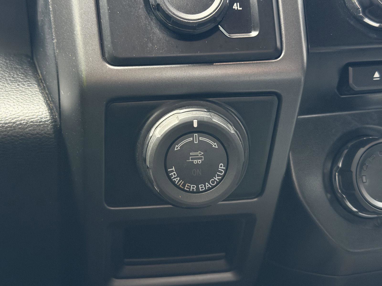 Used 2017 Ford F150 XLT w/ Equipment Group 302A Luxury AWD/4WD image 21