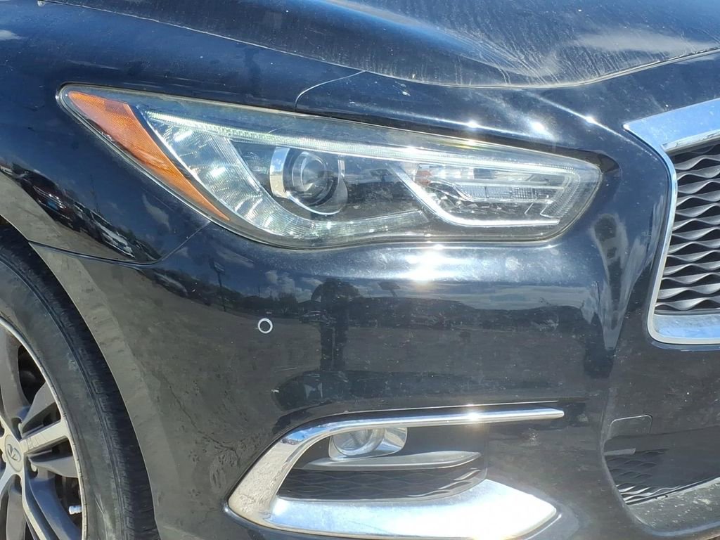 Used 2019 INFINITI QX60 Luxe w/ Essential Package image 8